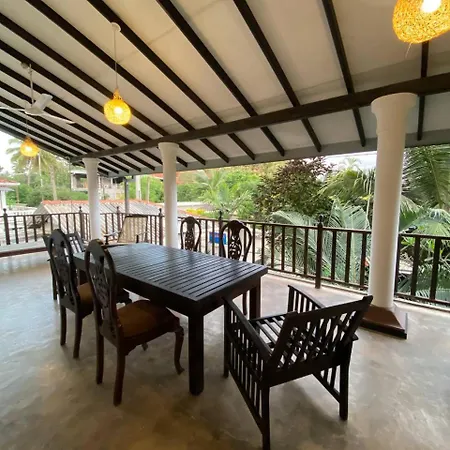 Pearl Villa Rooms And Hostel-3